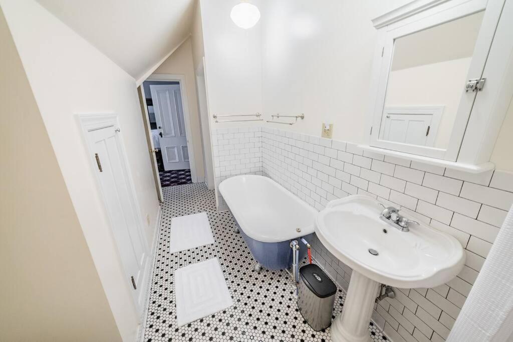 The Long Run - 2 Ca King Sized Beds+ - Sleeps 8-10 Apartment Lynchburg Exterior photo