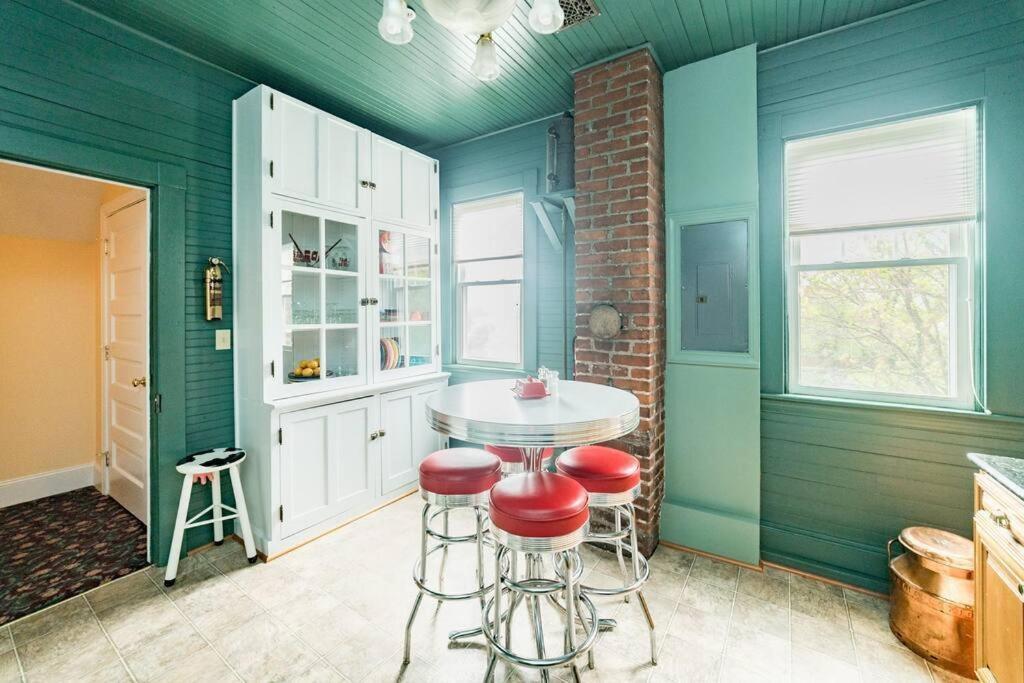 The Long Run - 2 Ca King Sized Beds+ - Sleeps 8-10 Apartment Lynchburg Exterior photo