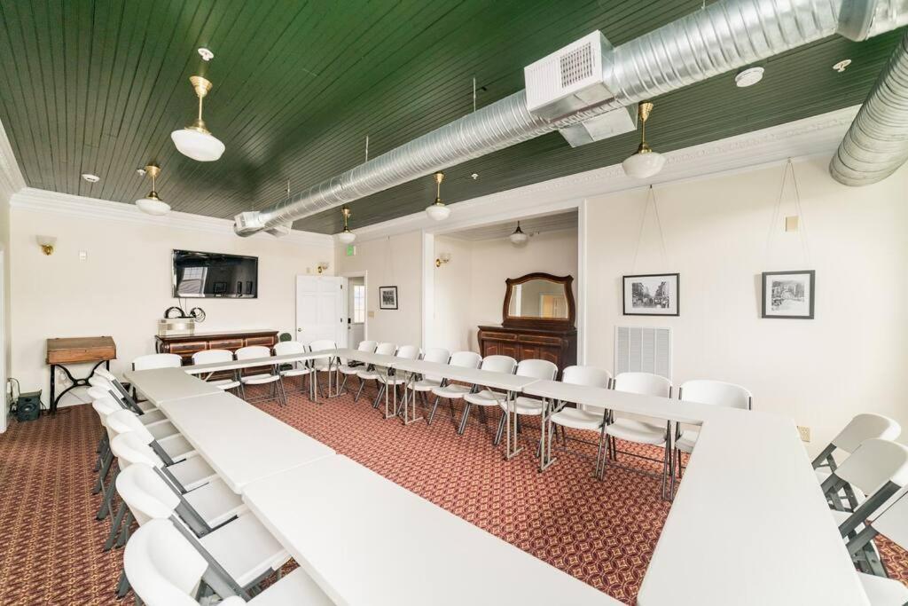 The Long Run - 2 Ca King Sized Beds+ - Sleeps 8-10 Apartment Lynchburg Exterior photo